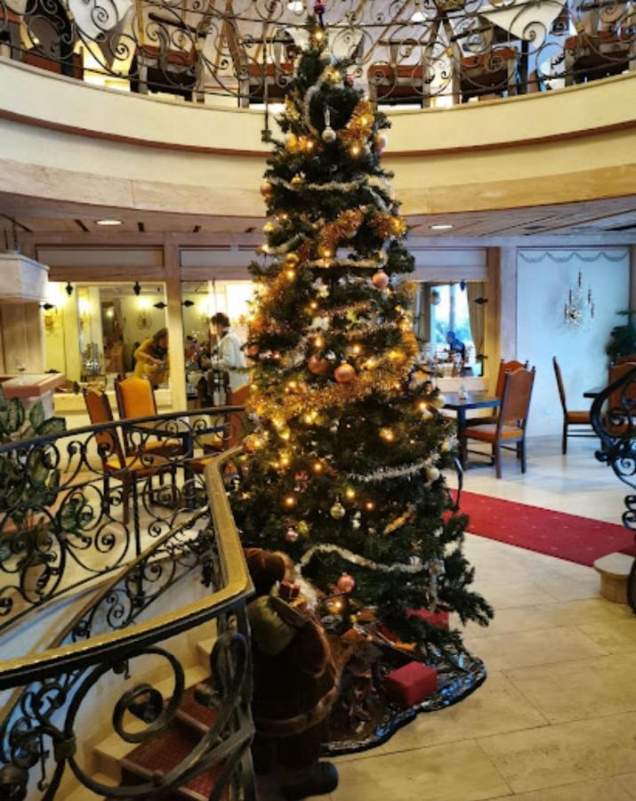 Das Kronen Hotel 제펠드 인 티롤 외부 사진