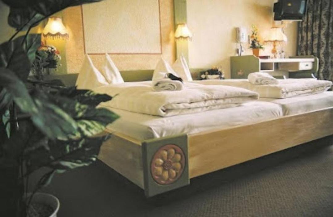 Das Kronen Hotel 제펠드 인 티롤 외부 사진