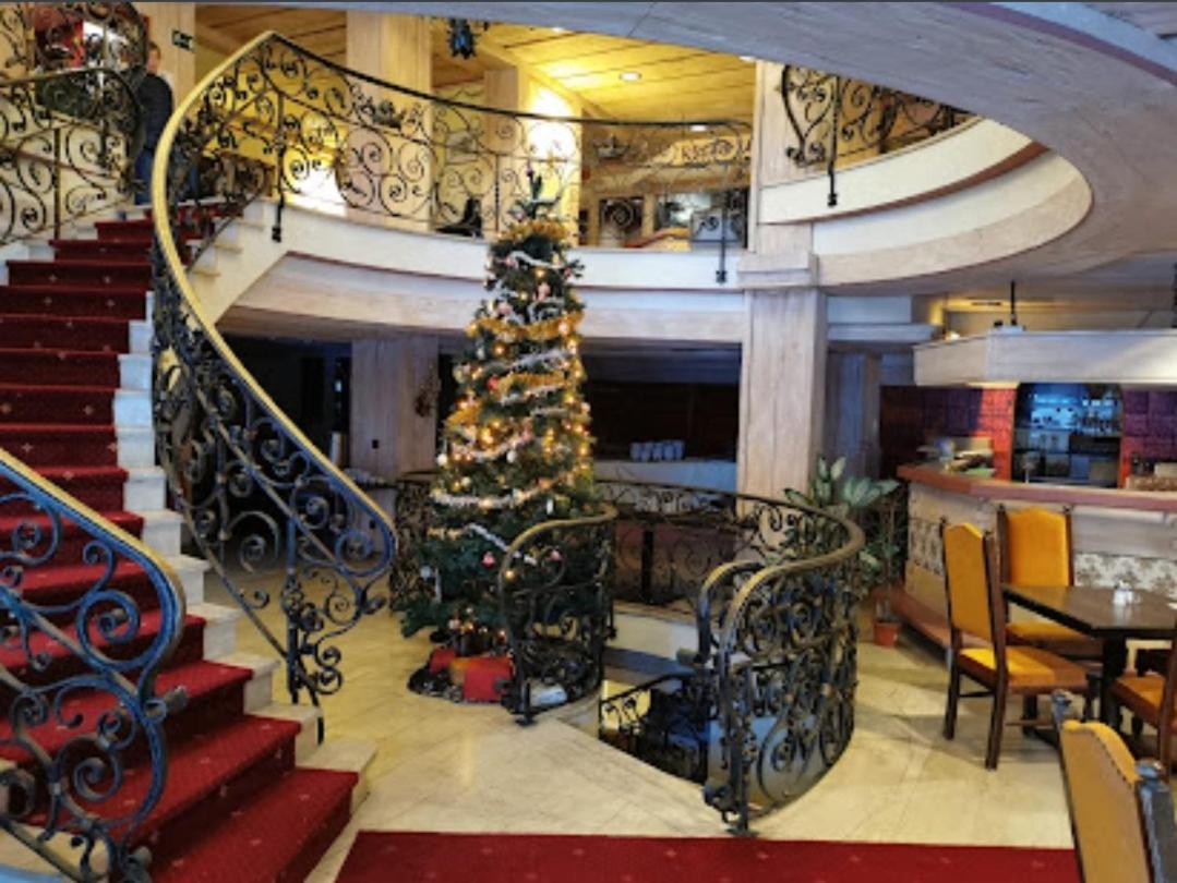 Das Kronen Hotel 제펠드 인 티롤 외부 사진