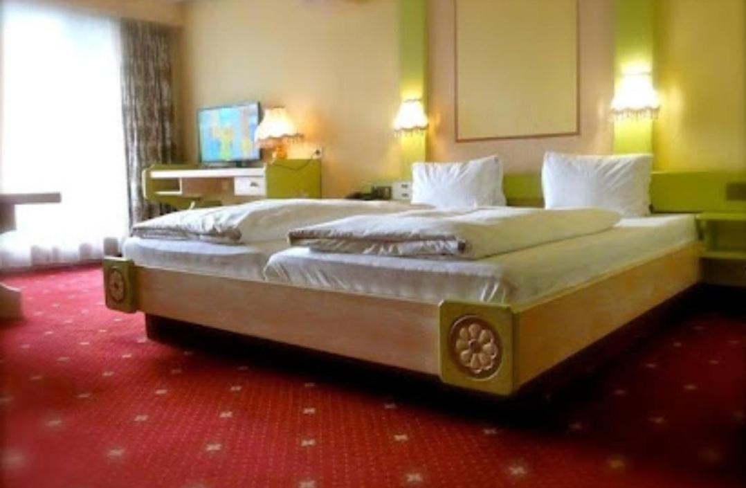 Das Kronen Hotel 제펠드 인 티롤 외부 사진
